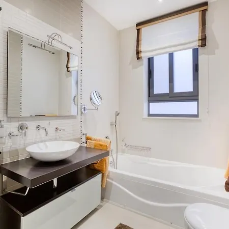 Modern 3br With Private Yard & Bbq By 360 Estates شقة