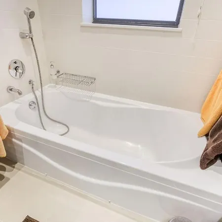 Modern 3br With Private Yard & Bbq By 360 Estates * San Gwann