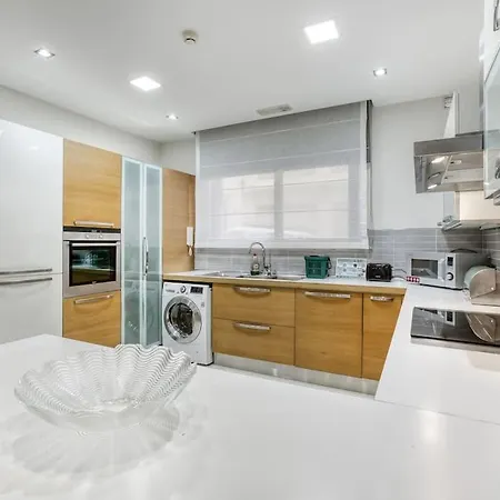 Modern 3br With Private Yard & Bbq By 360 Estates Appartamento