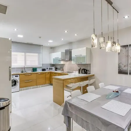 Modern 3br With Private Yard & Bbq By 360 Estates
